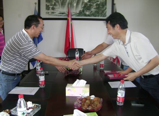 生力农化与华东交大应用化学研究所建立全面合作战略关系